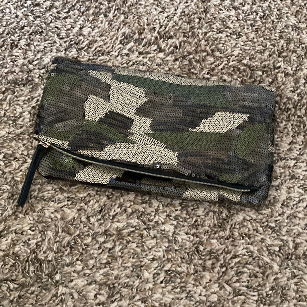 Stella & Dot Sequin Camo Clutch